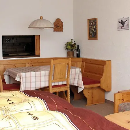 Haus Azalea Apartment