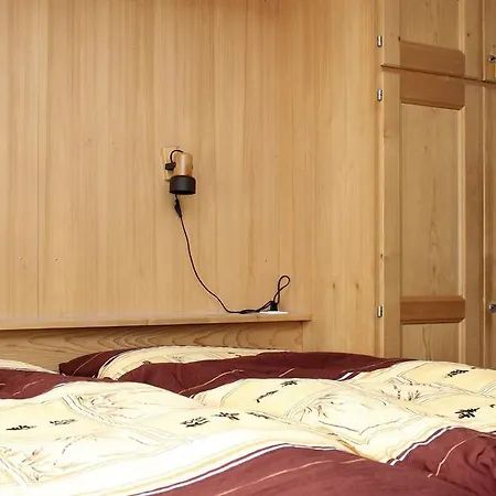 Haus Azalea Apartment *