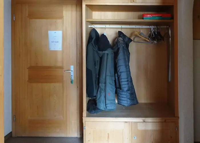 Апартаменты Haus Azalea Давос