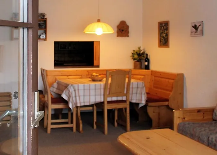 Haus Azalea Апартаменты Давос